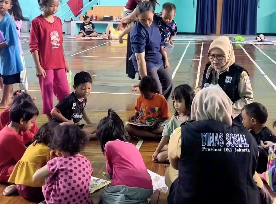 Dinsos DKI Jakarta Fokus Beri Dukungan Psikososial untuk Warga Terdampak Banjir