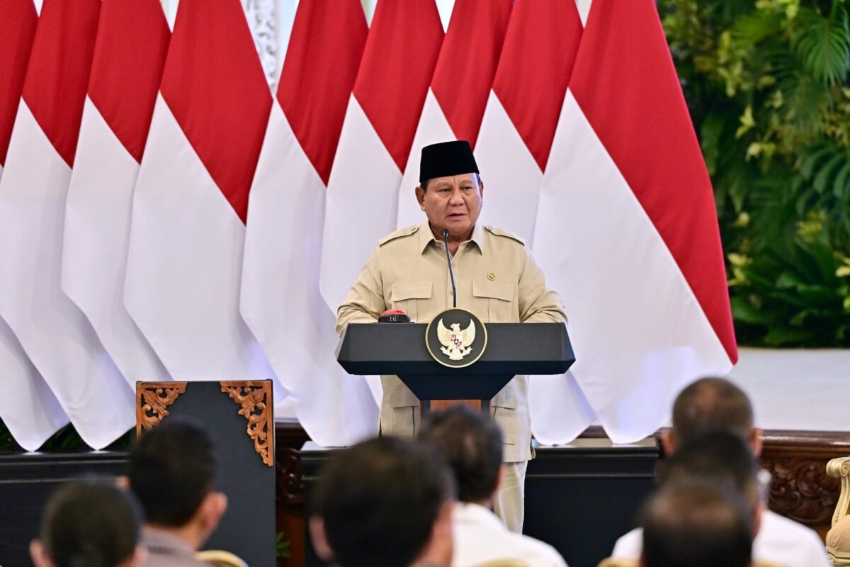 Desakan Reshuffle Kabinet, Hendri Satrio: Ada Keresahan soal Sepak Terjang&hellip;