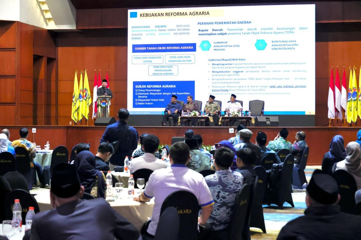 Menteri Nusron Ajak Alumni PMII Manfaatkan Program Reforma Agraria untuk Pemerataan Ekonomi