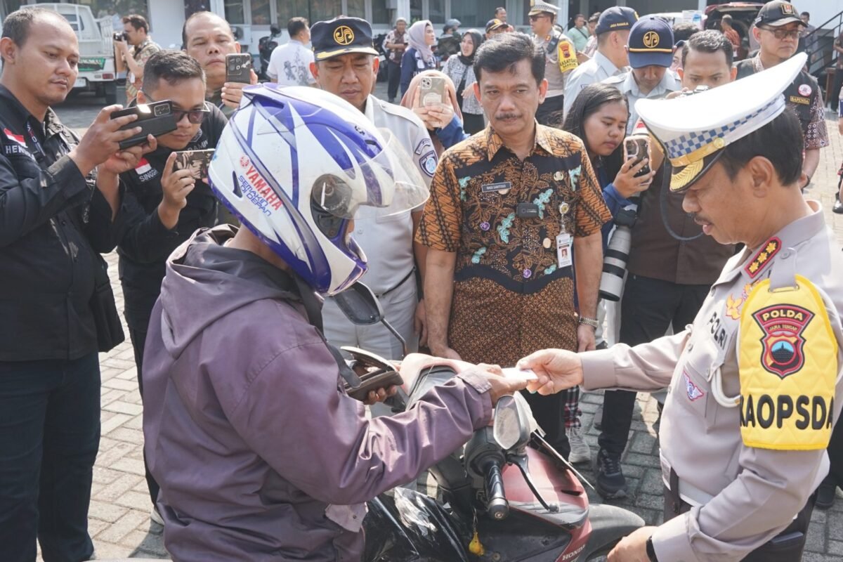 Razia Operasi Patuh Candi 2025 Tekankan Edukasi Pajak Kendaraan Bermotor