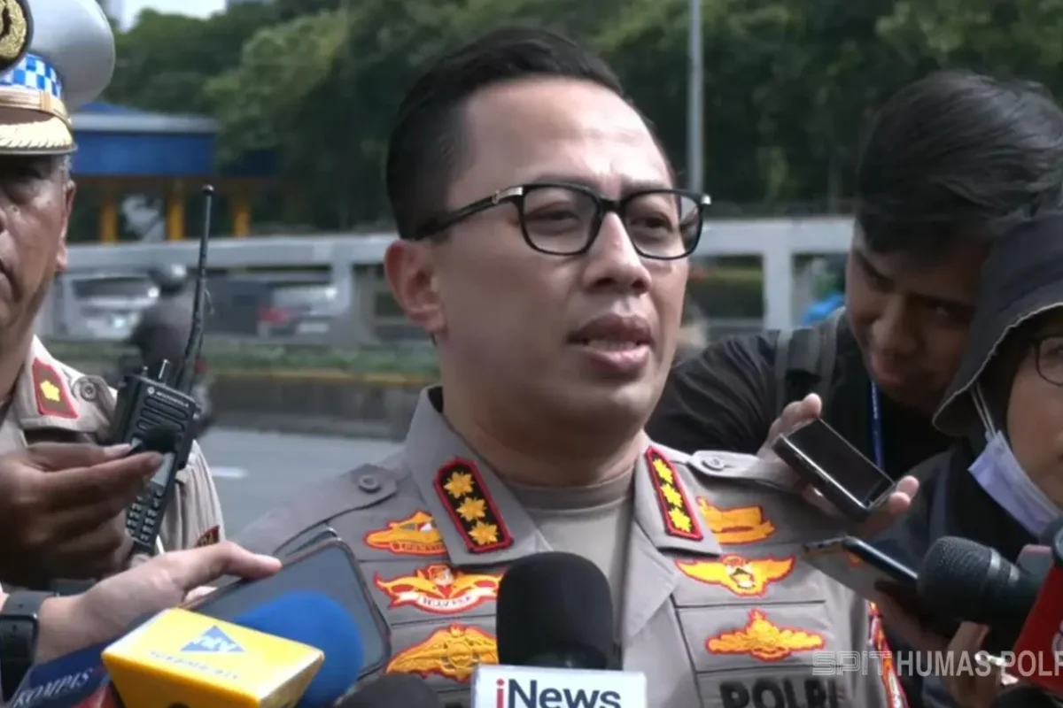 Aksi Demo di DPR Ricuh, Fasilitas Umum Rusak dan 351 Orang Diamankan