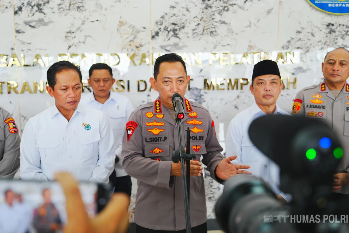 Kapolri Imbau Warga Kalbar Patuhi Aturan Pembukaan Lahan