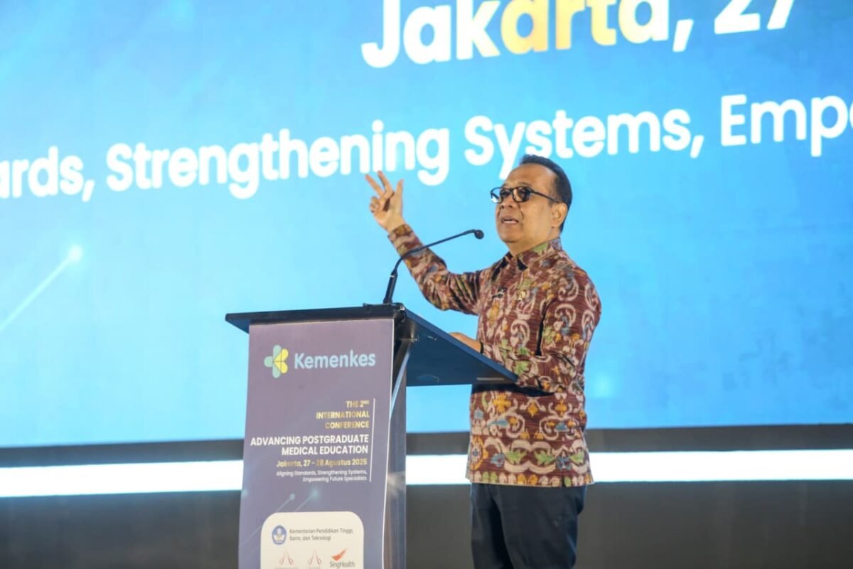 Menko PMK Dorong Dual Track System Guna Percepat Pemenuhan Dokter Spesialis
