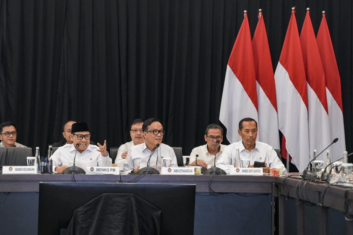 Pimpin RTM Strategi Pemberdayaan Angkatan Kerja, Muhaimin Tekankan Bonus Demografi Tak Boleh Terbuang