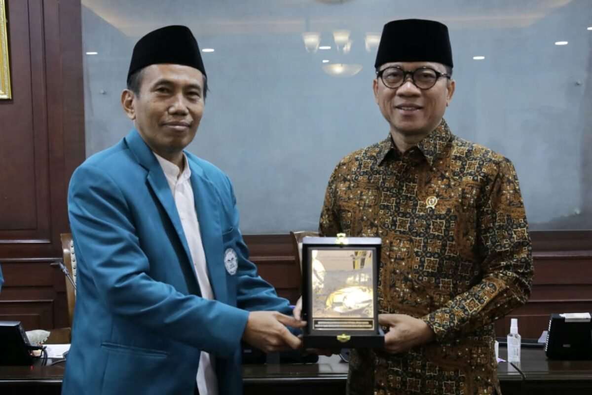 Berantas Buta Huruf Al-Qur’an di Desa, Mendes Gandeng LPQQ Bentuk Masyarakat Berkualitas