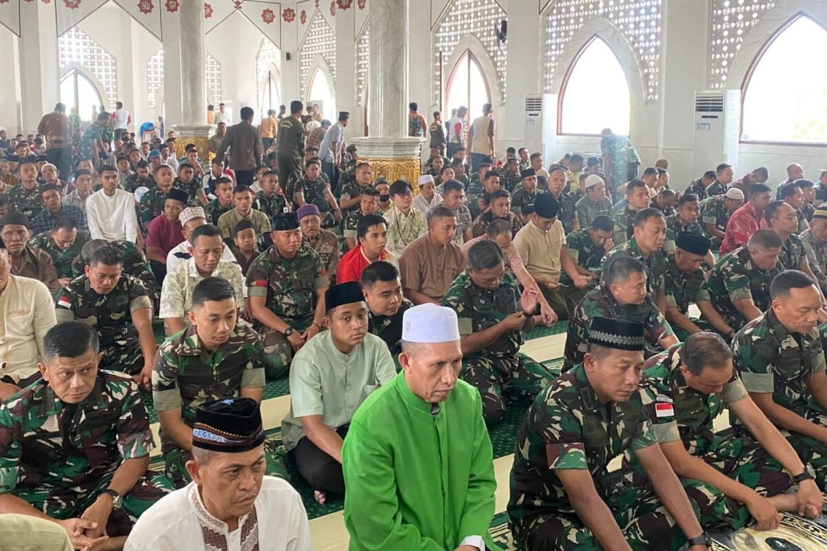 Prajurit Kodam VI/Mulawarman Bersimpuh Mohon Keselamatan Bangsa