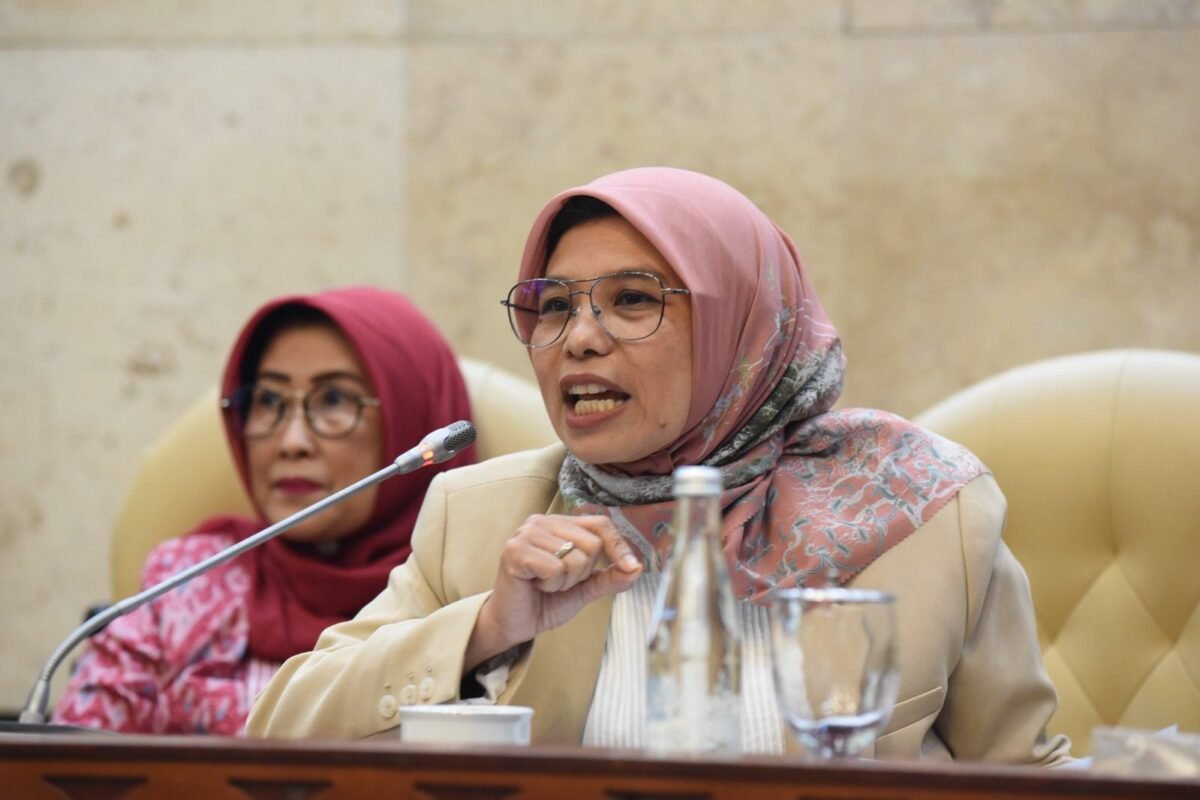 Dugaan Food Trey MBG Mengandung Minyak Babi, DPR: Harus Diusut Tuntas