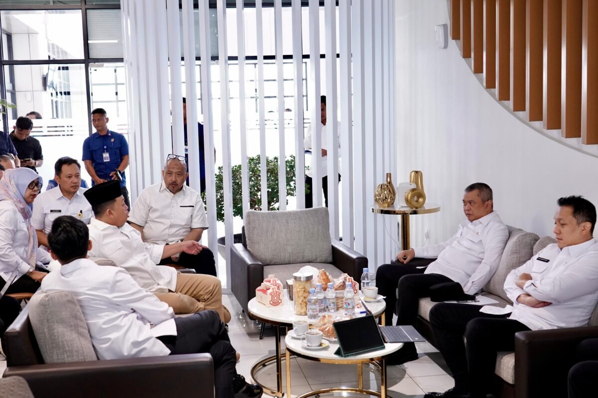Akses KCJB Karawang Ditargetkan Rampung NATARU 2025, Menteri Nusron Berkomitmen Akselerasi Proses Pengadaan Tanah