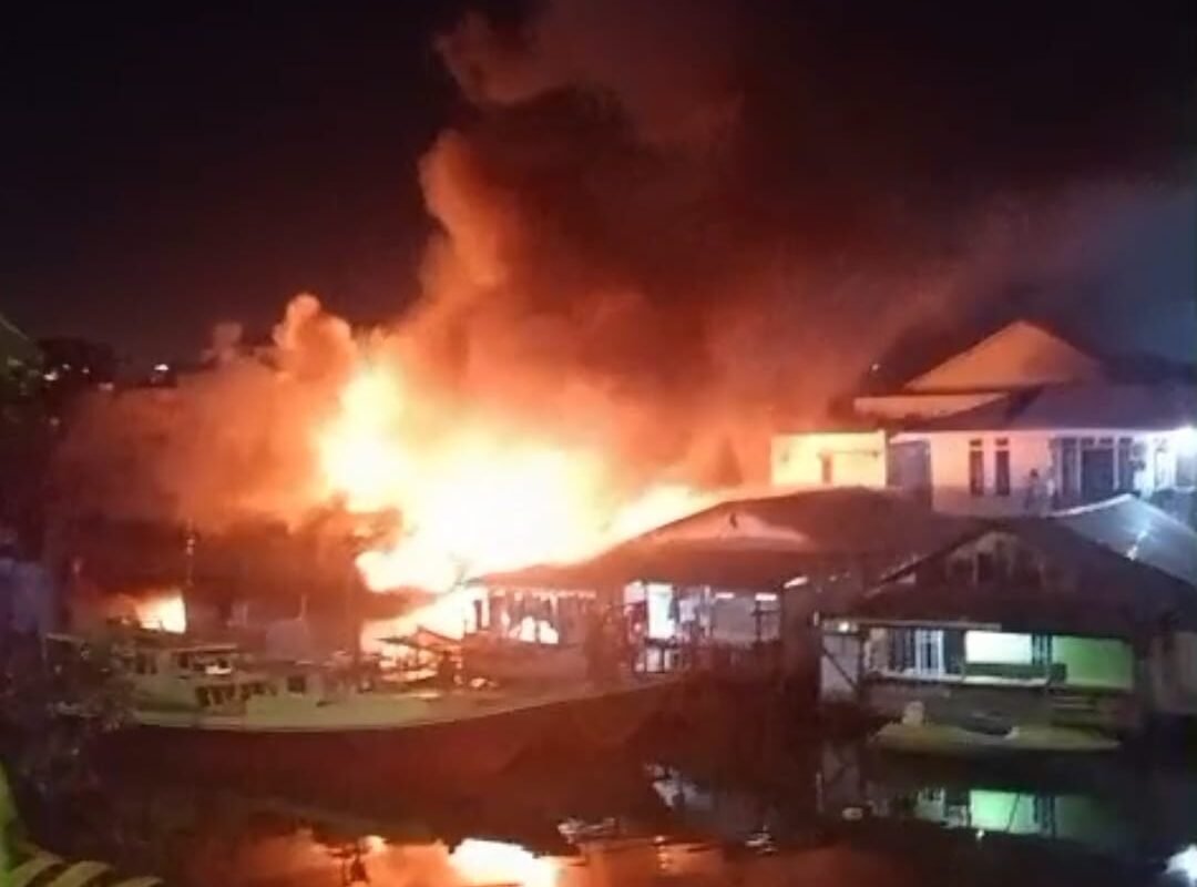 Kebakaran Landa Permukiman Padat di Damai Balikpapan Selatan, Tiga Rumah Ludes