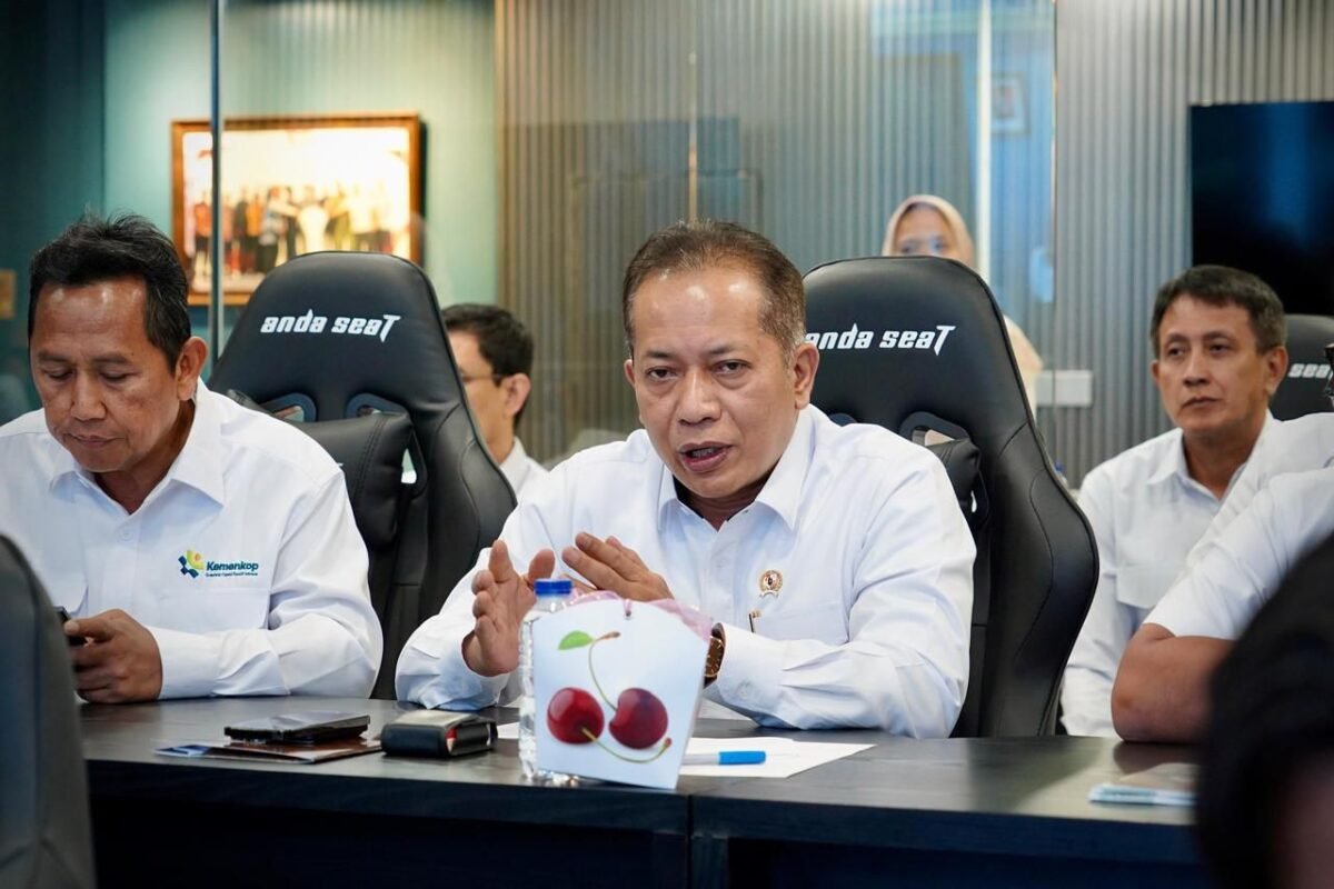 Menkop Tegaskan Peran Business Assistant Jadi Motor Utama Suksesnya Program Kopdes Merah Putih