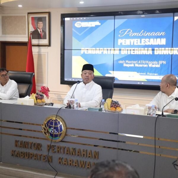 Dengar Langsung Persoalan Layanan di Lapangan, Menteri Nusron Kumpulkan Sejumlah Kepala Kantor Pertanahan di Jawa Barat