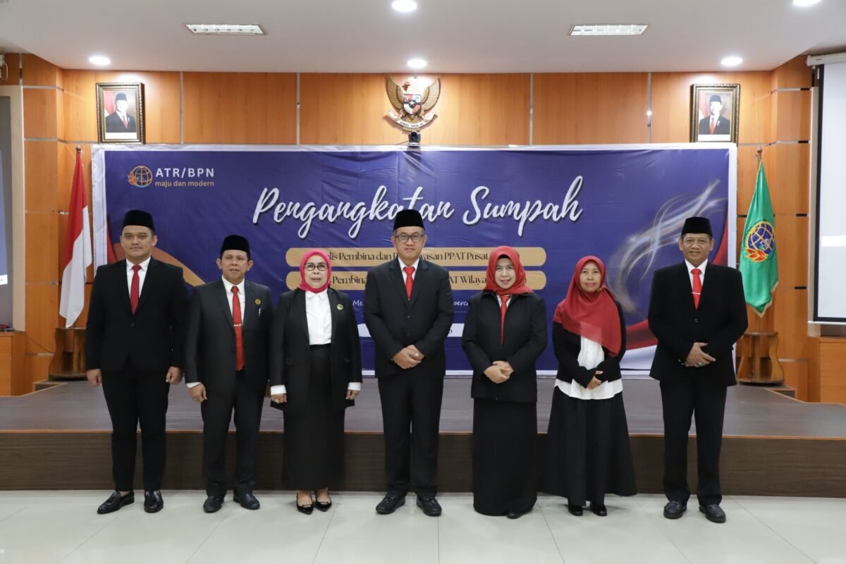 Kanwil BPN Provinsi Kaltim Ikuti Pengangkatan Sumpah Majelis Pembina dan Pengawas PPAT Wilayah Kalimantan Timur Secara Daring