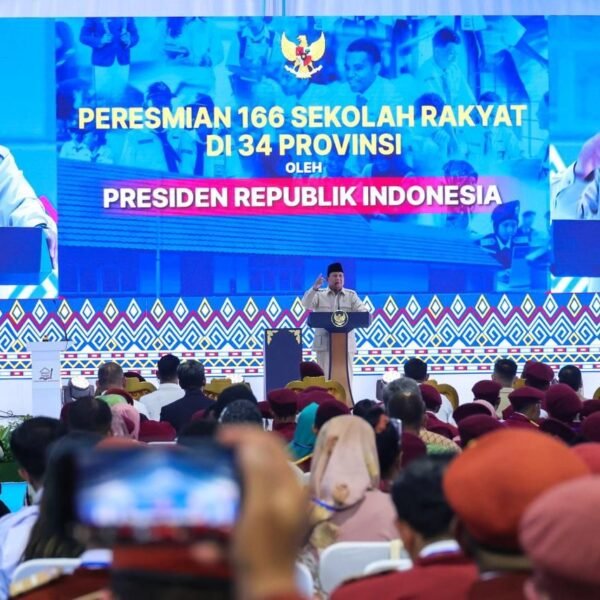 Ikuti Peluncuran 166 Sekolah Rakyat, Wamen Ossy: Setiap Anak Indonesia Berhak atas Pendidikan yang Layak