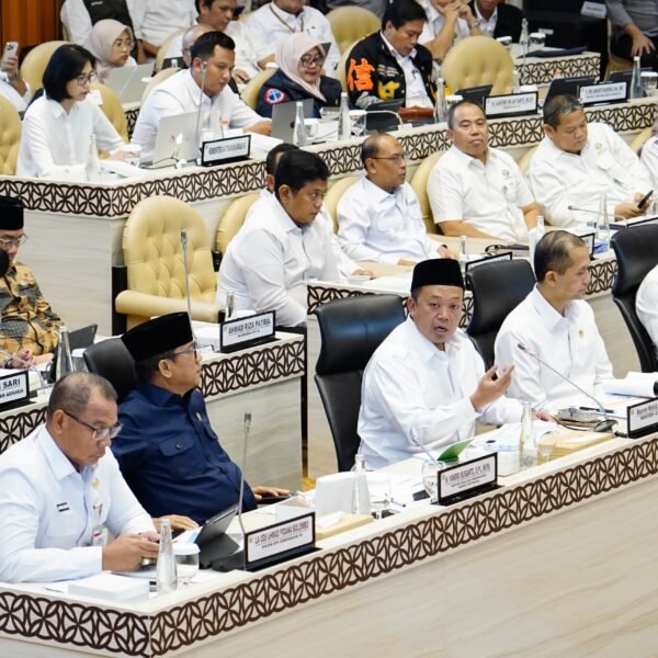 Bahas Penyelesaian Permasalahan Tanah dalam Kawasan Hutan Bersama Tim Pansus DPR RI, Menteri Nusron: Tak Terlepas dari Reforma Agraria