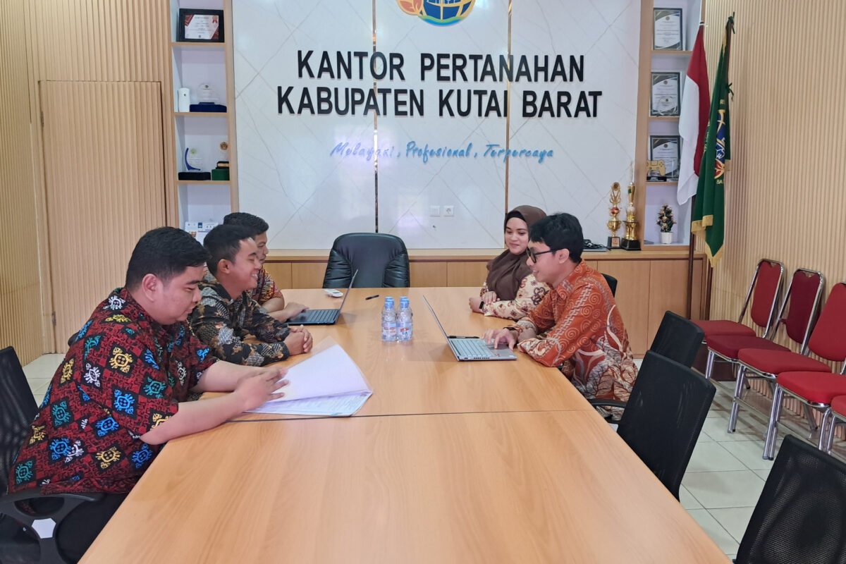 Dorong Mutu Pelayanan, Kanwil BPN Provinsi Kaltim Lakukan Evaluasi dan Pemantauan Layanan Umum serta Humas di Kantor Pertanahan Kabupaten Kutai Barat