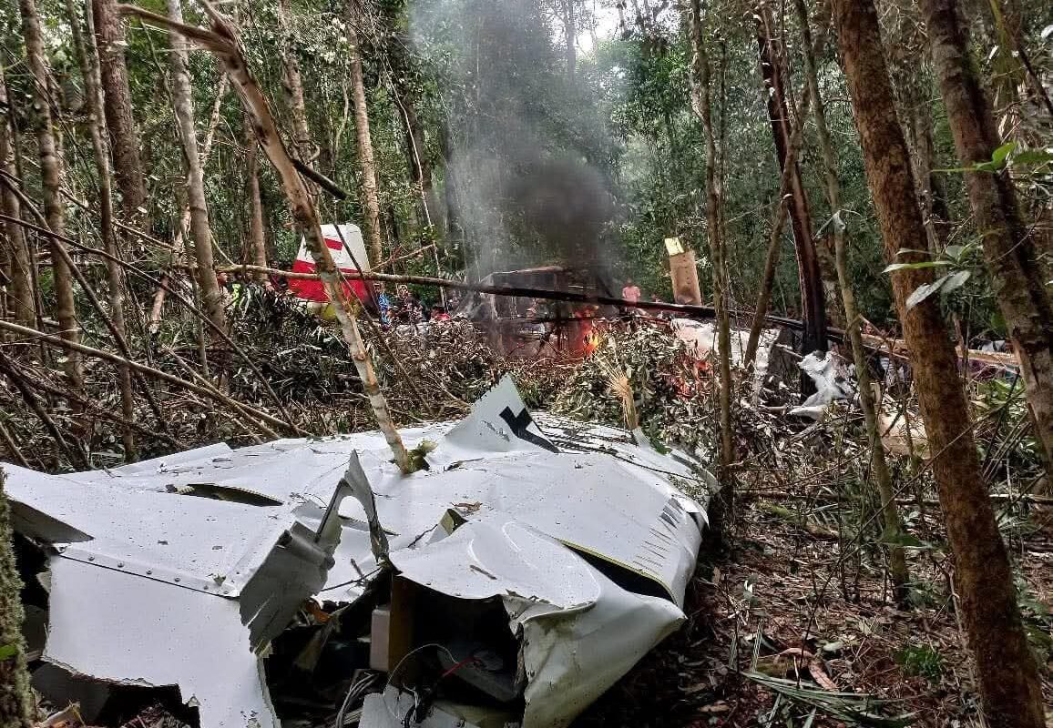 Pesawat Pengangkut BBM Pelita Air Jatuh dan Terbakar di Perbatasan