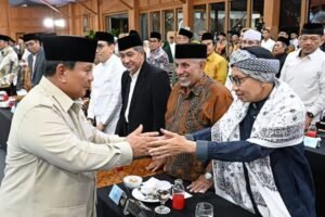Presiden Prabowo Subianto bertemu kiai dan tokoh organisasi Islam di Istana Kepresidenan Jakarta untuk membahas geopolitik global dan tantangan nasional.