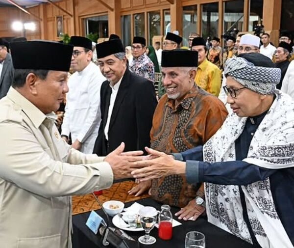 Presiden Prabowo Subianto bertemu kiai dan tokoh organisasi Islam di Istana Kepresidenan Jakarta untuk membahas geopolitik global dan tantangan nasional.