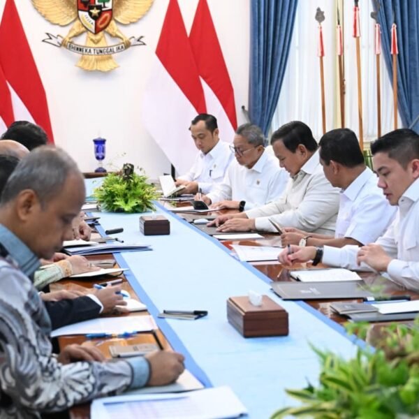 Prabowo Panggil Menteri, Harga Sembako dan Infrastruktur Jadi Sorotan Jelang Lebaran