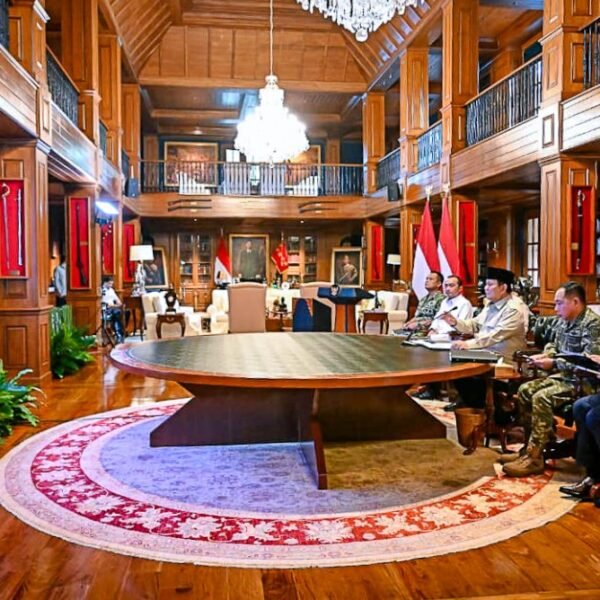 Presiden Prabowo Subianto meresmikan 218 jembatan di Indonesia dari Hambalang sebagai bagian percepatan pembangunan infrastruktur nasional.