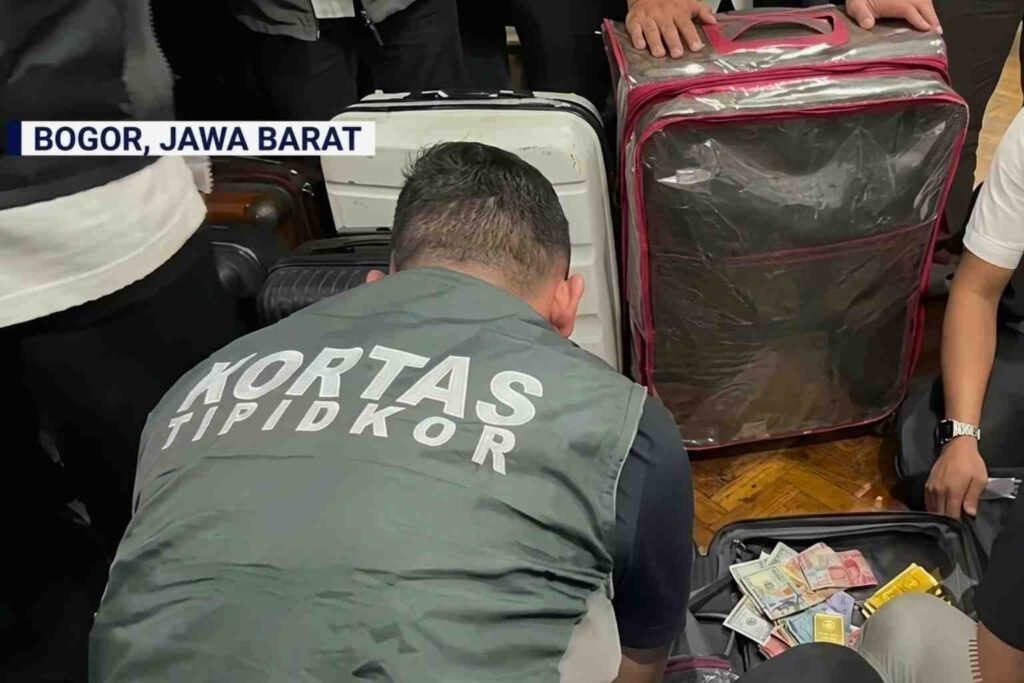 Polri Sita Emas 74 Kg dan Uang Rp500 Miliar.