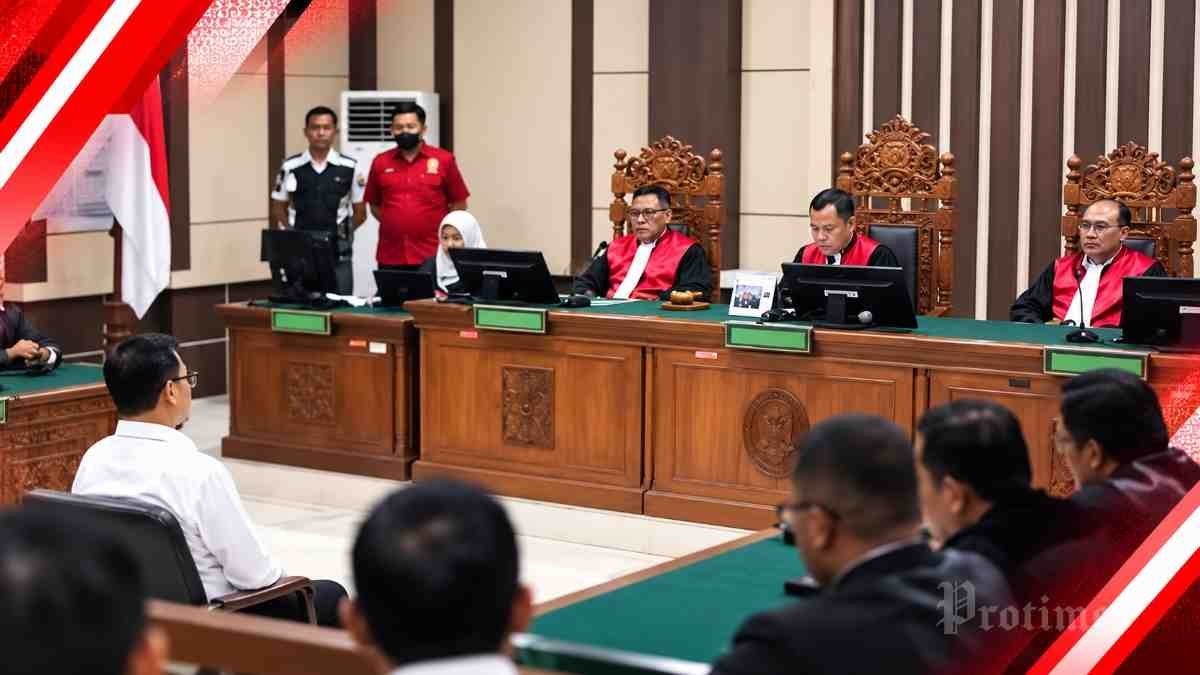 Bupati Pati nonaktif Sudewo saat persidangan kasus korupsi DJKA dan pemerasan pengisian perangkat desa di Pengadilan Tipikor Semarang.