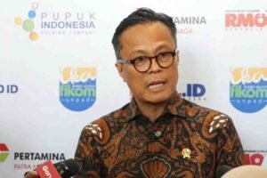 Dony Oskaria, COO Danantara, menyampaikan keterangan terkait restrukturisasi dan konsolidasi BUMN.