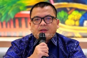 Denny Indrayana dan polemik putusan MK terkait persyaratan pendidikan Gibran Rakabuming Raka serta wacana pemakzulan wakil presiden