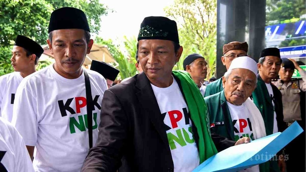 Pengurus NU mendatangi Gedung KPK Jakarta terkait pengembalian dana yang diduga berkaitan dengan Muktamar ke-35 Nahdlatul Ulama.